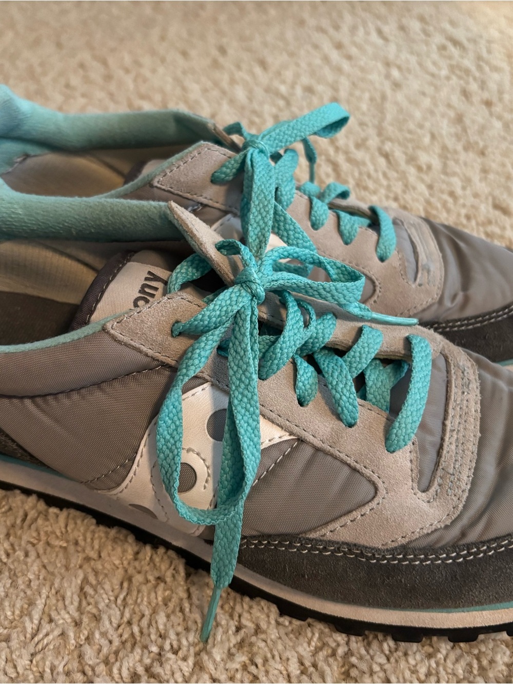 Saucony Women's Gray and Teal Sneakers